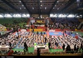 حضور 900 بانوی کاراته‌کا در مسابقات قهرمانی استان کرمان
