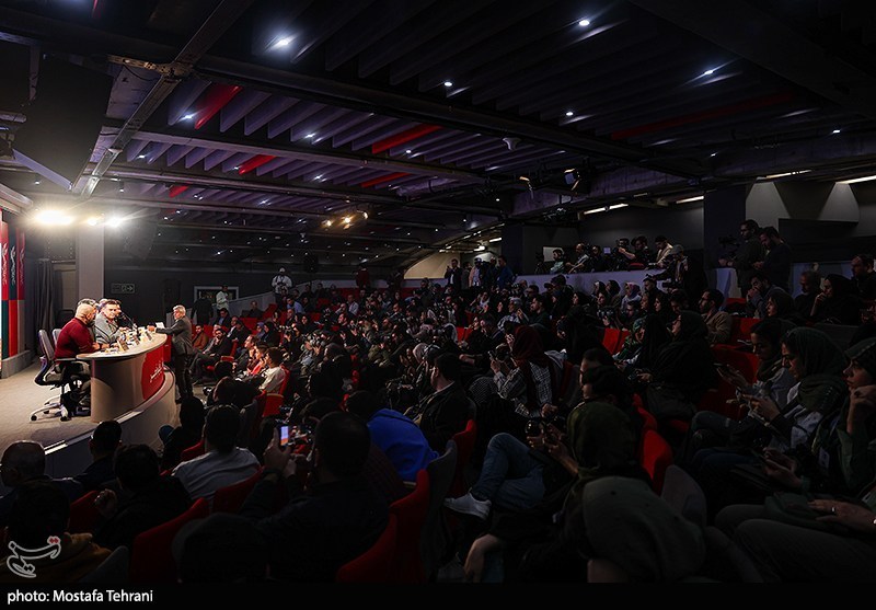 در حاشیه روز دوم چهل‌وچهارمین جشنواره فیلم فجر