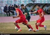 دیدار تیم های فوتبال خیبر خرم آباد و فولاد خوزستان