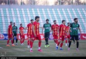 دیدار تیم های فوتبال خیبر خرم آباد و فولاد خوزستان