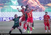 دیدار تیم های فوتبال خیبر خرم آباد و فولاد خوزستان