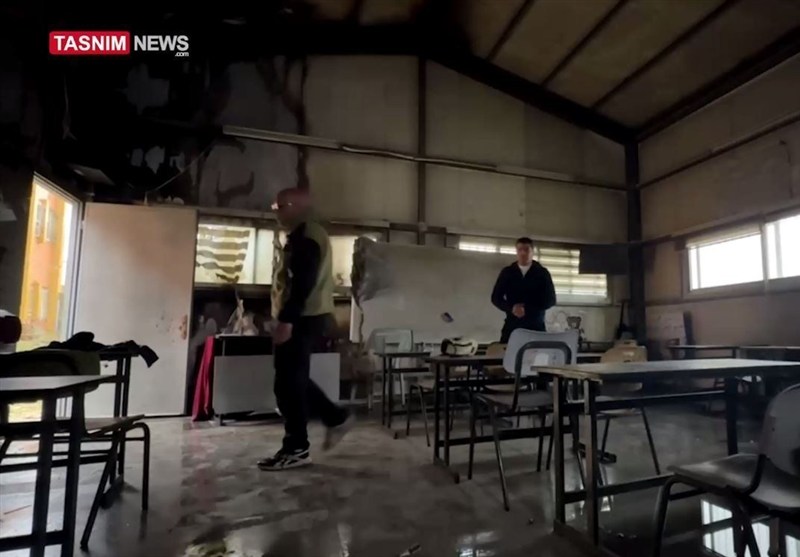 التعليم تحت النار: مستوطنون يحرقون المدرسة الوحيدة في قرية جالود بالضفة الغربية