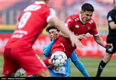 دیدار تیم‌های فوتبال پرسپولیس و چادرملو