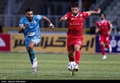 دیدار تیم‌های فوتبال پرسپولیس و چادرملو