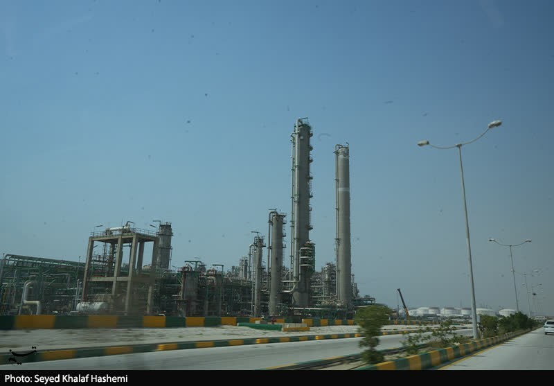 هجوم أمريكي صهيوني على مجمعي بتروكيماويات فجر 1 و 2، ورجال، وأمير كبير في ماهشهر