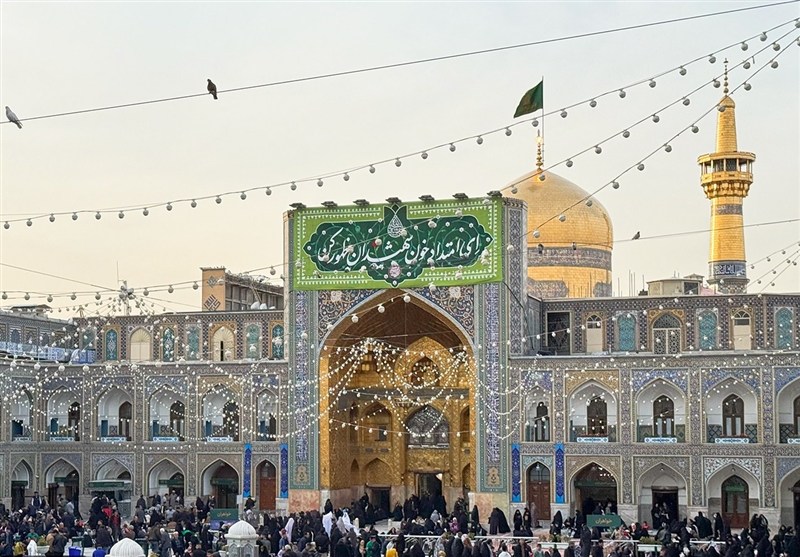 تشرف گروه های زیارت اولی از سراسر کشور به حرم مطهر  امام رضا(ع)