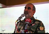 قائد القوات البریة للجیش الایرانی: نحن على أهبة الاستعداد لمواجهة أی تهدید