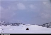 بارش برف در مناطق سردسیر خرم اباد