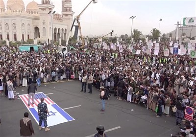 مسيرات مليونية في صنعاء و عدد من المحافظات اليمنية دعماً لغزة وتأكيداً على التضامن مع إيران