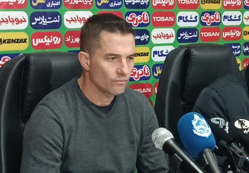 سرمربی پرسپولیس: بازی امروز را نمی‌توان تغییر داد، مسیر رو به جلوست