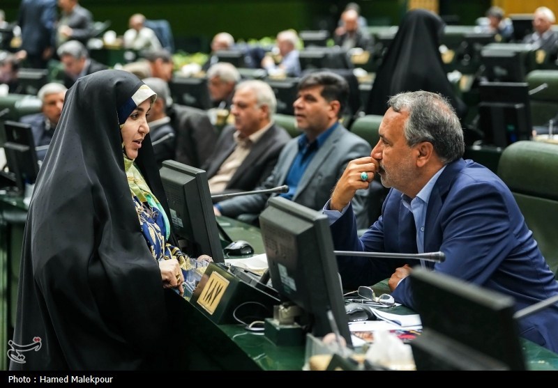 جلسه غیرعلنی مجلس با حضور رئیس ستاد کل نیروهای مسلح و وزیر امور خارجه