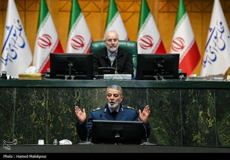 جلسه غیرعلنی مجلس با حضور رئیس ستاد کل نیروهای مسلح و وزیر امور خارجه