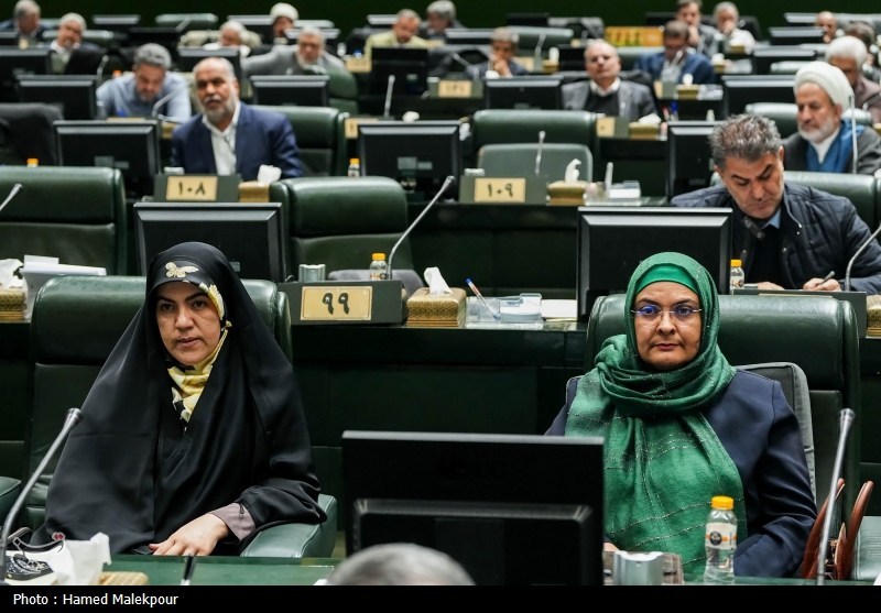 جلسه غیرعلنی مجلس با حضور رئیس ستاد کل نیروهای مسلح و وزیر امور خارجه