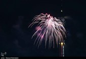 نورافشانی سالگرد پیروزی انقلاب در تهران
