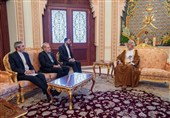 Лариджани встретился с султаном Омана