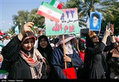 راهپیمایی 22 بهمن در کیش