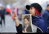مسیرات مليونية في ذکرى انتصار الثورة الإسلامیة بالعاصمة طهران