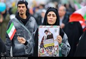 مسیرات مليونية في ذکرى انتصار الثورة الإسلامیة بالعاصمة طهران
