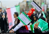 مسیرات مليونية في ذکرى انتصار الثورة الإسلامیة بالعاصمة طهران