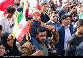 شکوه حضور کرمانی‌ها در راهپیمایی یوم‌الله 22 بهمن 1