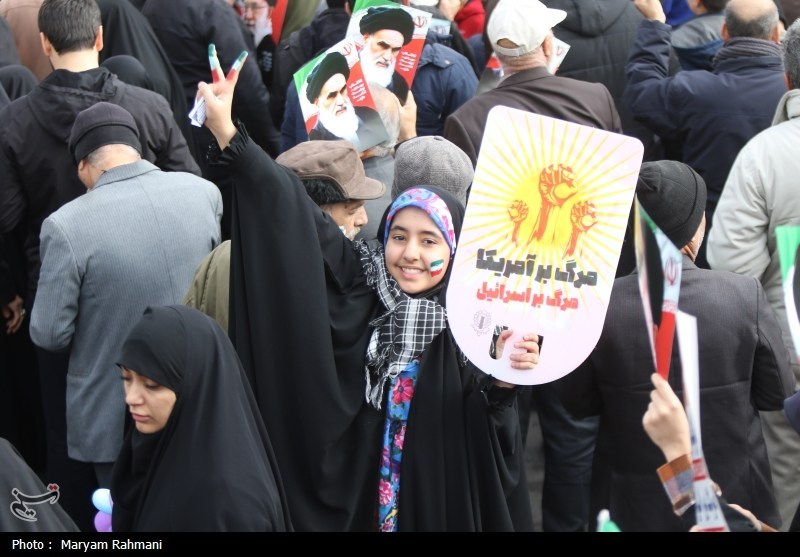 خروش مردم اسلامشهر در راهپیمایی یوم الله 22بهمن