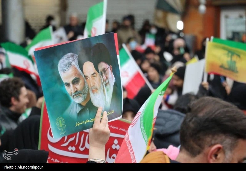 گرمساری ها در جشن پیروزی انقلاب درخشیدند