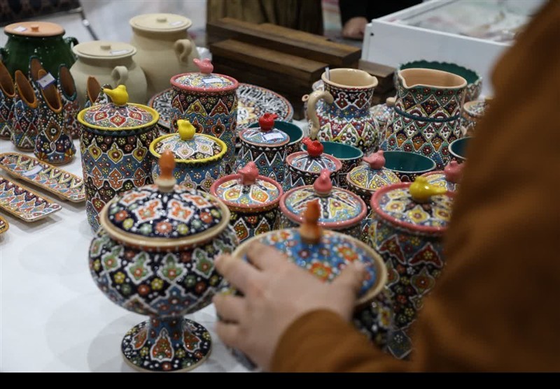 بازدید استاندار ایلام از نمایشگاه روستا‌ آباد