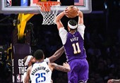 لیگ NBA| شکست صدرنشین در خانه/ پیروزی لیکرز با درخشش جیمز