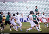 دیدار فوتبال تیم های خیبر خرم آباد و ملوان انزلی