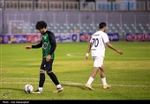 دیدار فوتبال تیم های خیبر خرم آباد و ملوان انزلی