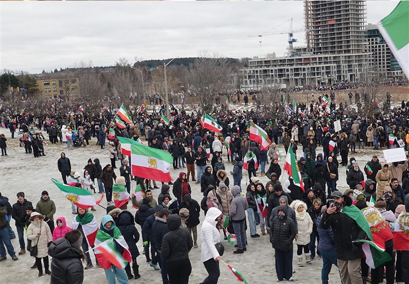 ببینید/ تجمع تورنتو هم با آدم های اجاره ای از ژاپن و انگلیس پر شده