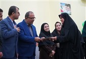 تجلیل از معلمان و دانش‌آموزان مقام‌آور بوشهری