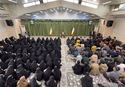 با ایستادگی جوانان انقلابی در سنگر فکری هیچ سلاح نظامی کارساز نیست