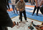 برگزاری مسابقات رباتیک دانش آموزی در اسلامشهر+فیلم