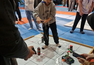 برگزاری مسابقات رباتیک دانش آموزی در اسلامشهر+فیلم