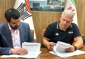 تمدید قرارداد مونولوپولوس با تیم ملی بسکتبال ایران