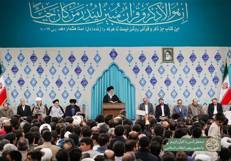 İslam İnkılabı Rehberi'nin Katılımıyla Kur'an Okuma ve Tefekkür Merasimi Düzenlendi