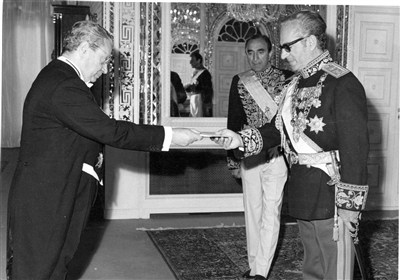 چرا این روزها تاریخ خواندن واجب است؟