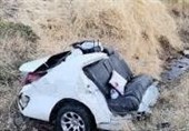 سقوط مرگبار خودروی دنا به درّه در جاده چالوس با 3کشته