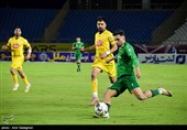 دیدار تیم های فوتبال فجر شهید سپاسی شیراز و شمس آذر قزوین