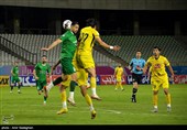 دیدار تیم های فوتبال فجر شهید سپاسی شیراز و شمس آذر قزوین