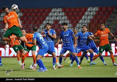 همدانی: شرایط برگزاری ادامه لیگ وجود ندارد/ تیم ملی باید همدل باشد