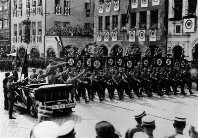 گاردین: حزب آلترناتیو برای آلمان تاریخ نازی‌ها را در سر می‌پروراند