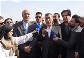 کلنگ‌زنی واحد تولیدکننده دوده صنعتی و لاستیک در کرمانشاه