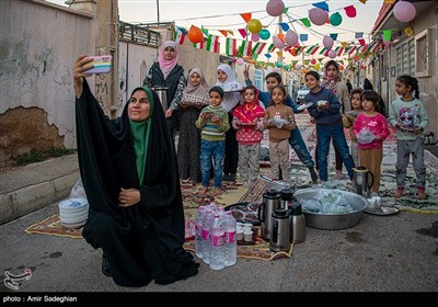 إفطار جماعي بسيط في حي قبله بشيراز