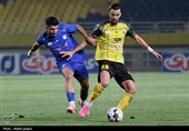 کامبک و پیروزی دراماتیک سپاهان مقابل استقلال خوزستان
