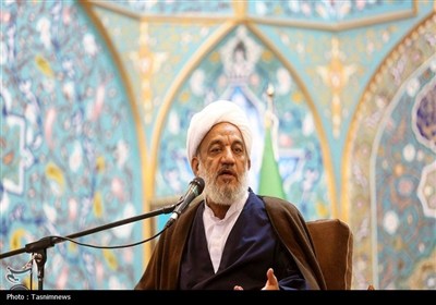 خوش‌اخلاقی در خانه از مهم‌ترین نشانه‌های دینداری است