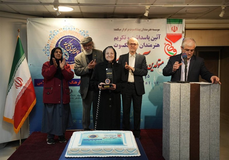 هنرمندان , داریوش ارجمند , 