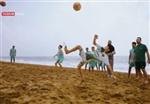 فوتبال ساحلی از جاذبه‌های سواحل زیبای چابهار