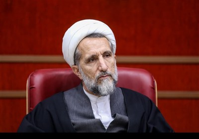 جامعه قرآنی با عمل شکل می‌گیرد